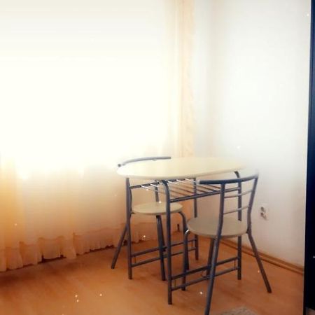 Studio In Regim Hotelier Алба Юлия Екстериор снимка