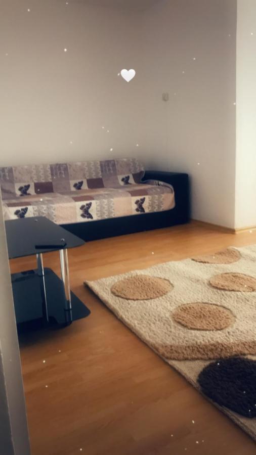 Studio In Regim Hotelier Алба Юлия Екстериор снимка